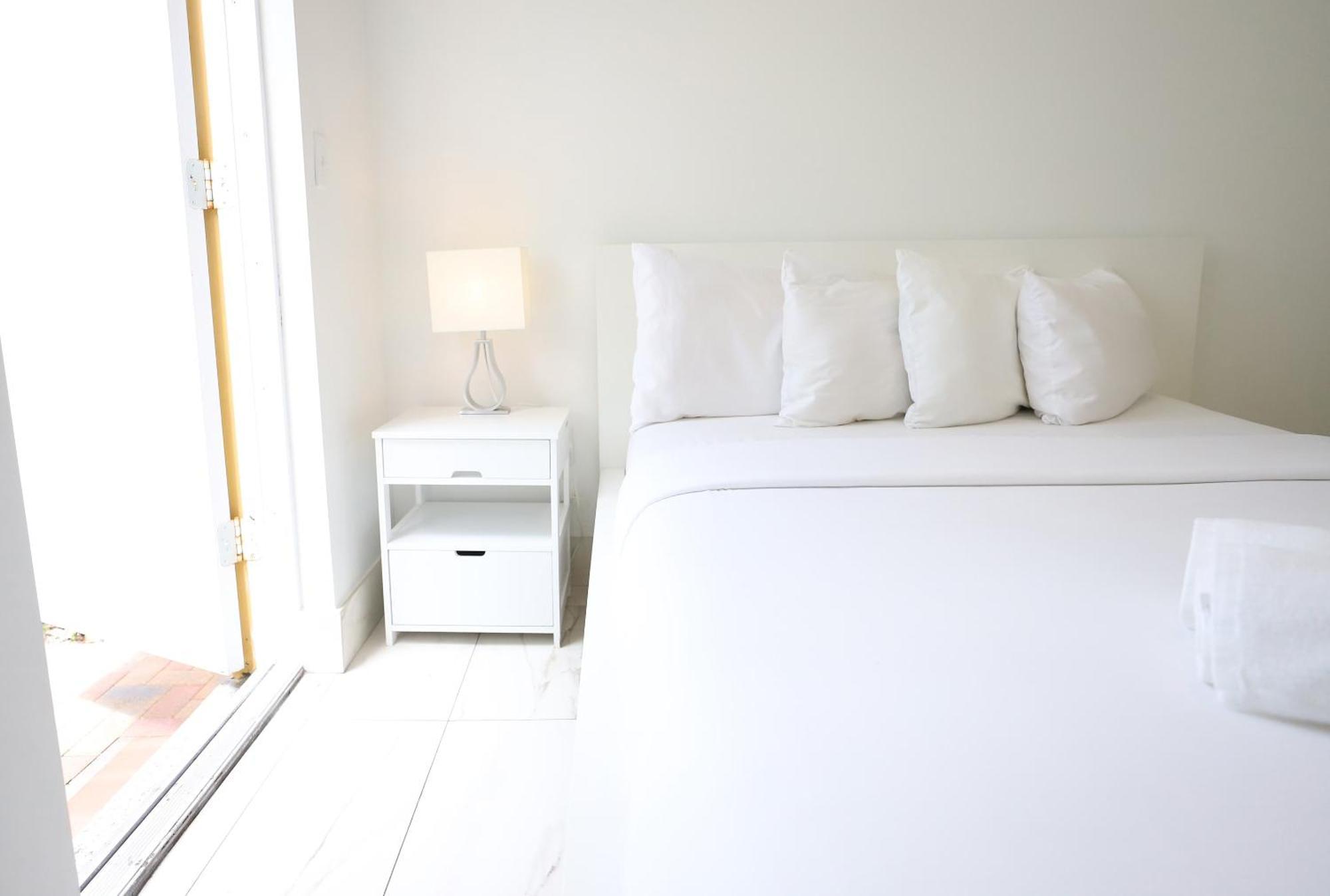 3 Minute Walk To Beach Bungalow Family Friendly Free Parking ไมอามีบีช ภายนอก รูปภาพ