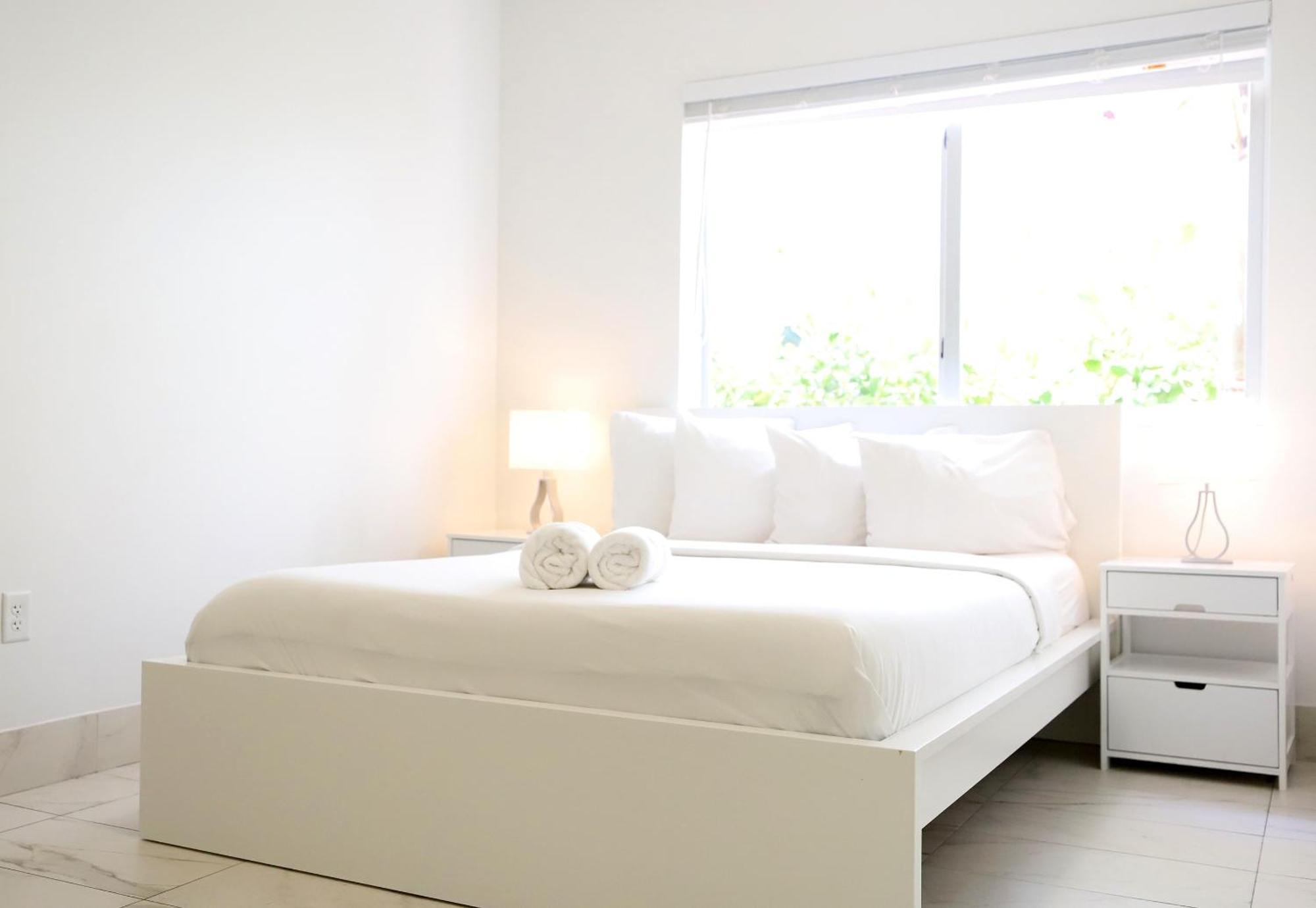 3 Minute Walk To Beach Bungalow Family Friendly Free Parking ไมอามีบีช ภายนอก รูปภาพ